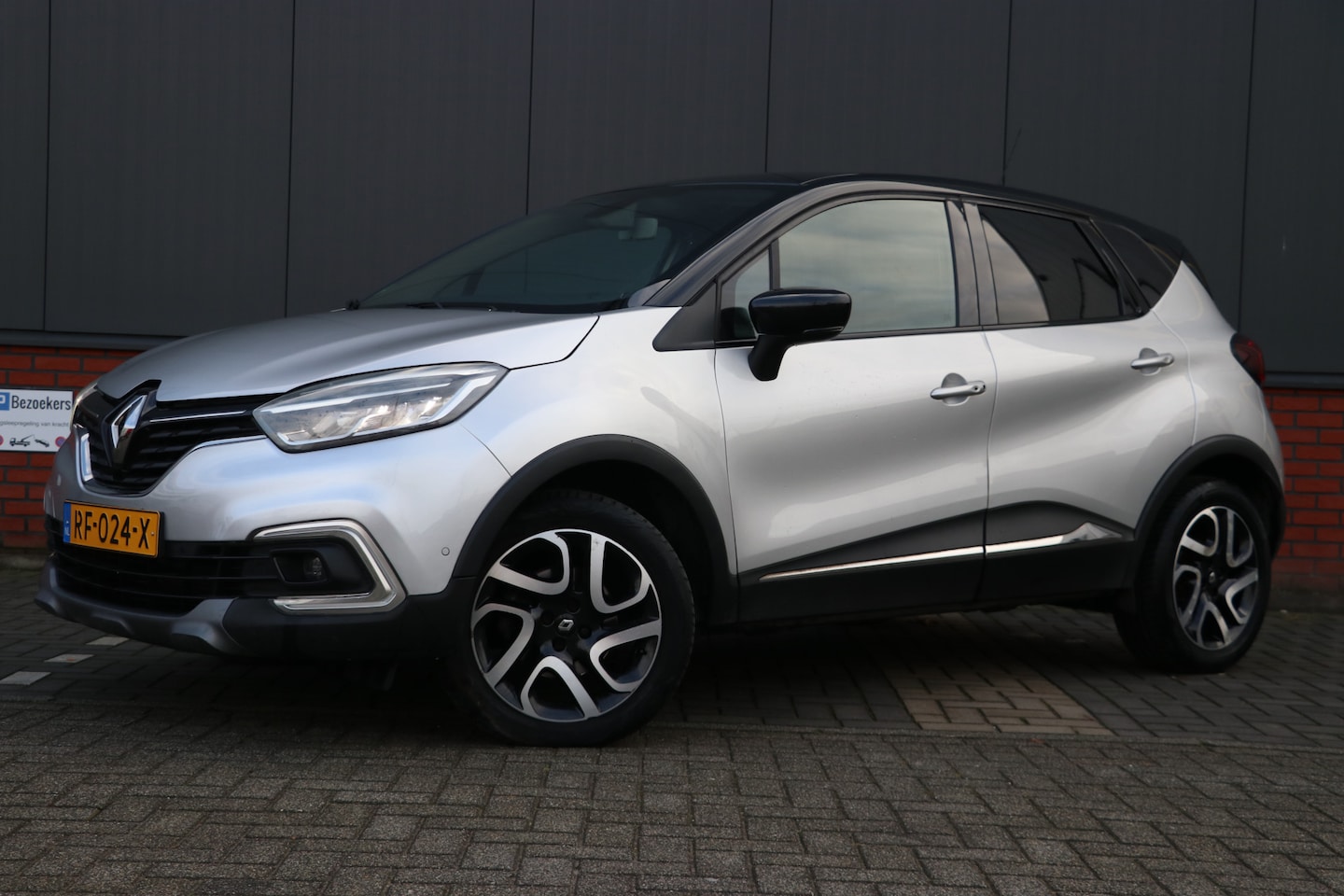 Renault Captur - 1.2 TCe Intens Automaat | NAP | NAVI - AutoWereld.nl