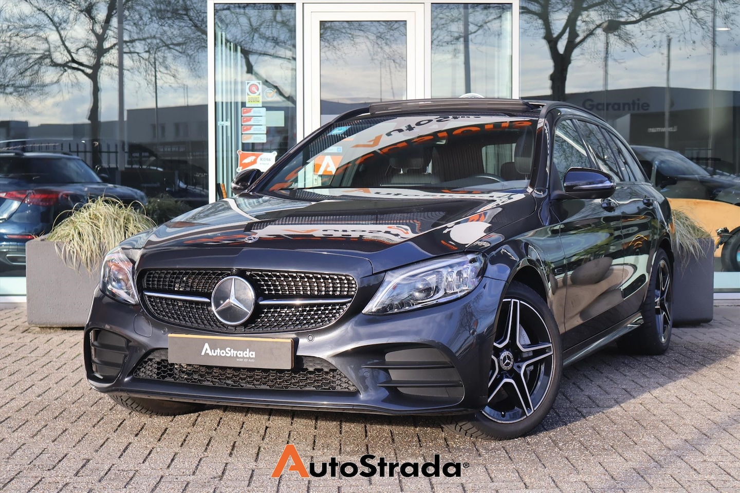 Mercedes-Benz C-klasse Estate - C300e AMG-Line 320pk | Pano | Sfeer | Cruise | Climate | 360 Camera | Virtual | Multibeam - AutoWereld.nl