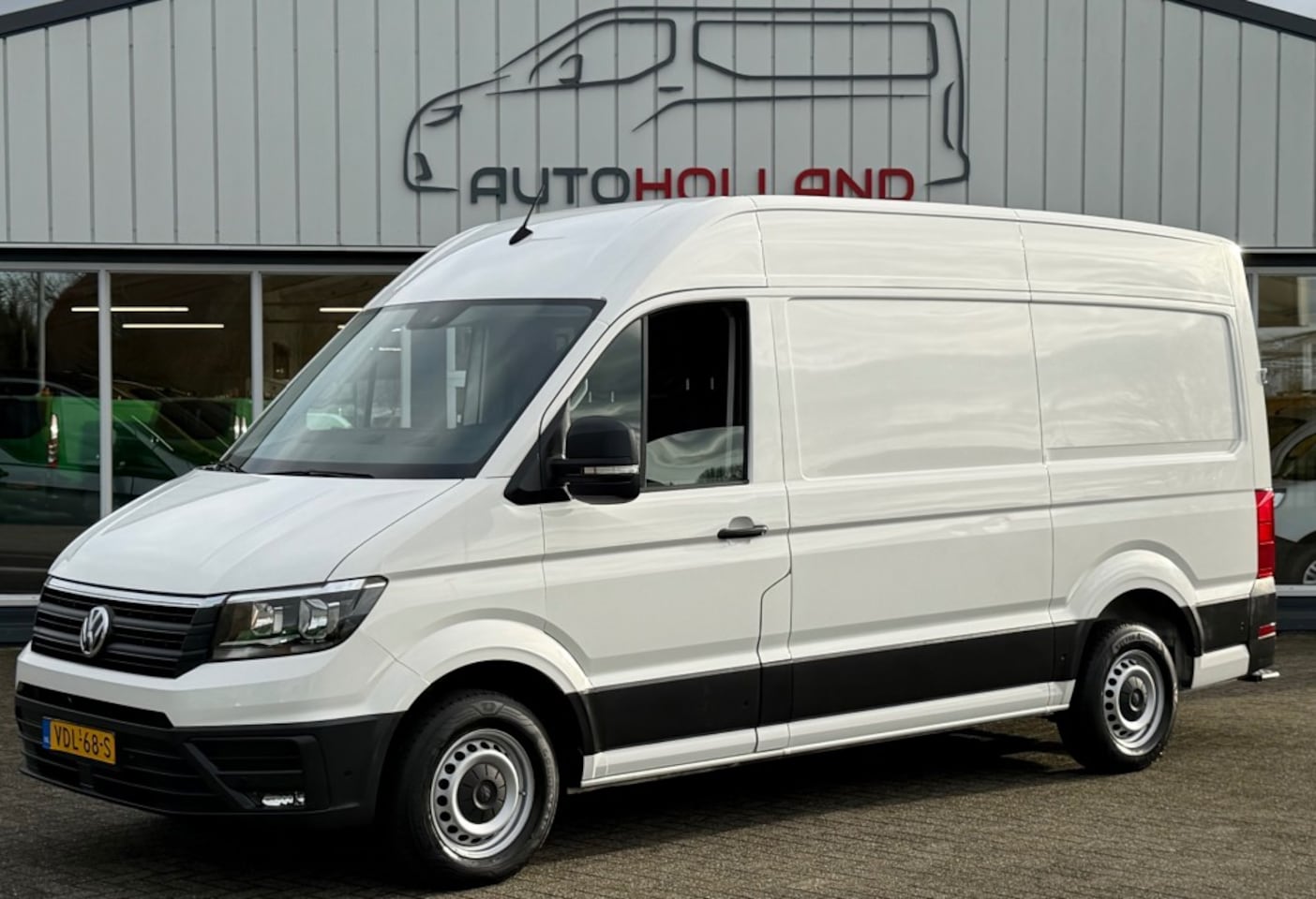 Volkswagen Crafter - 2.0 TDI 103KW 140PK L3H3 EURO 6 AIRCO/ NAVIGATIE/ CAMERA/ 100% DEALERONDERHOUDEN - AutoWereld.nl