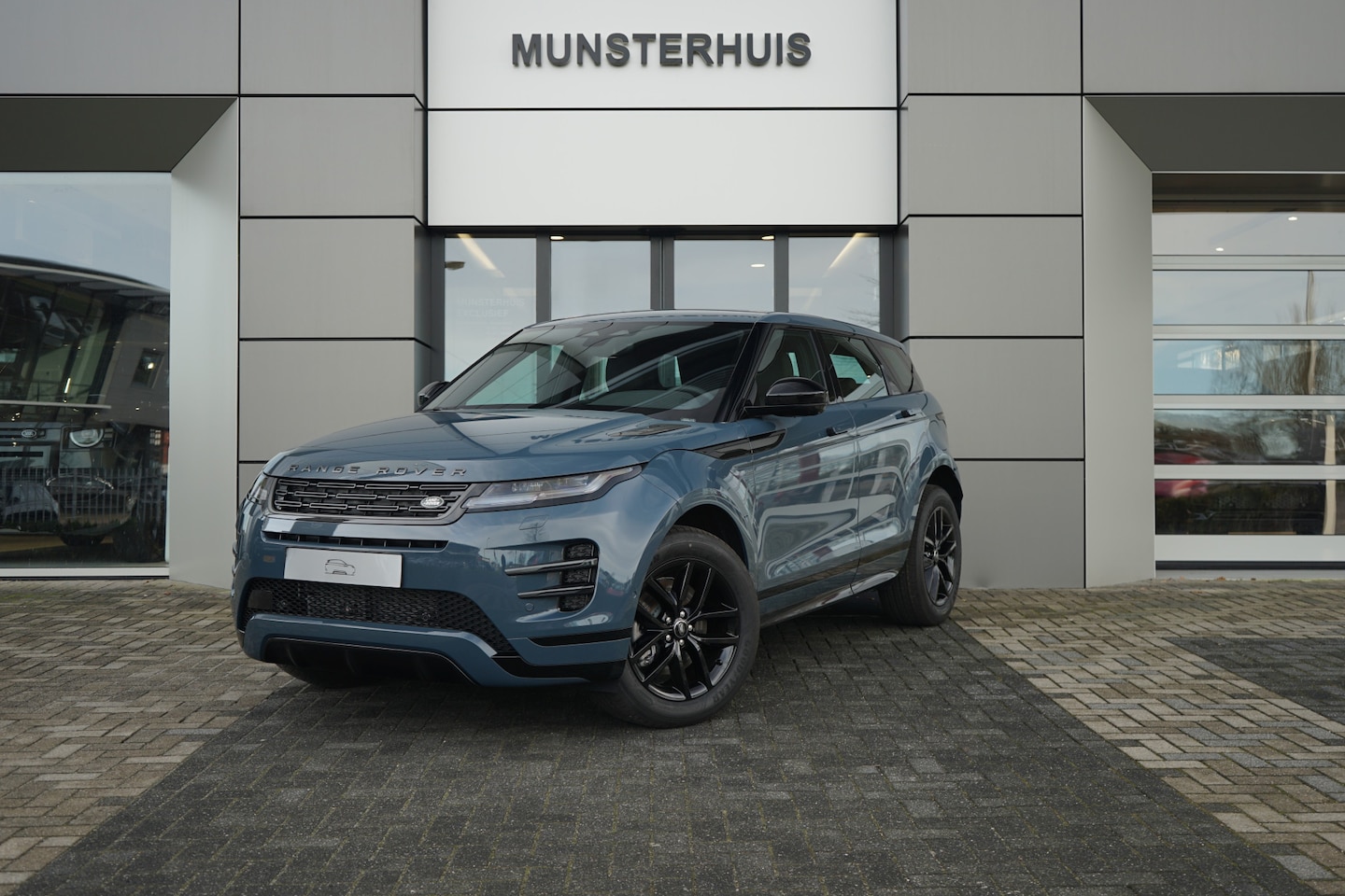 Land Rover Range Rover Evoque - 1.5 P270e PHEV AWD Dynamic SE | Voorstoelen / Achterbank verwarmd | Elektrische trekhaak | - AutoWereld.nl
