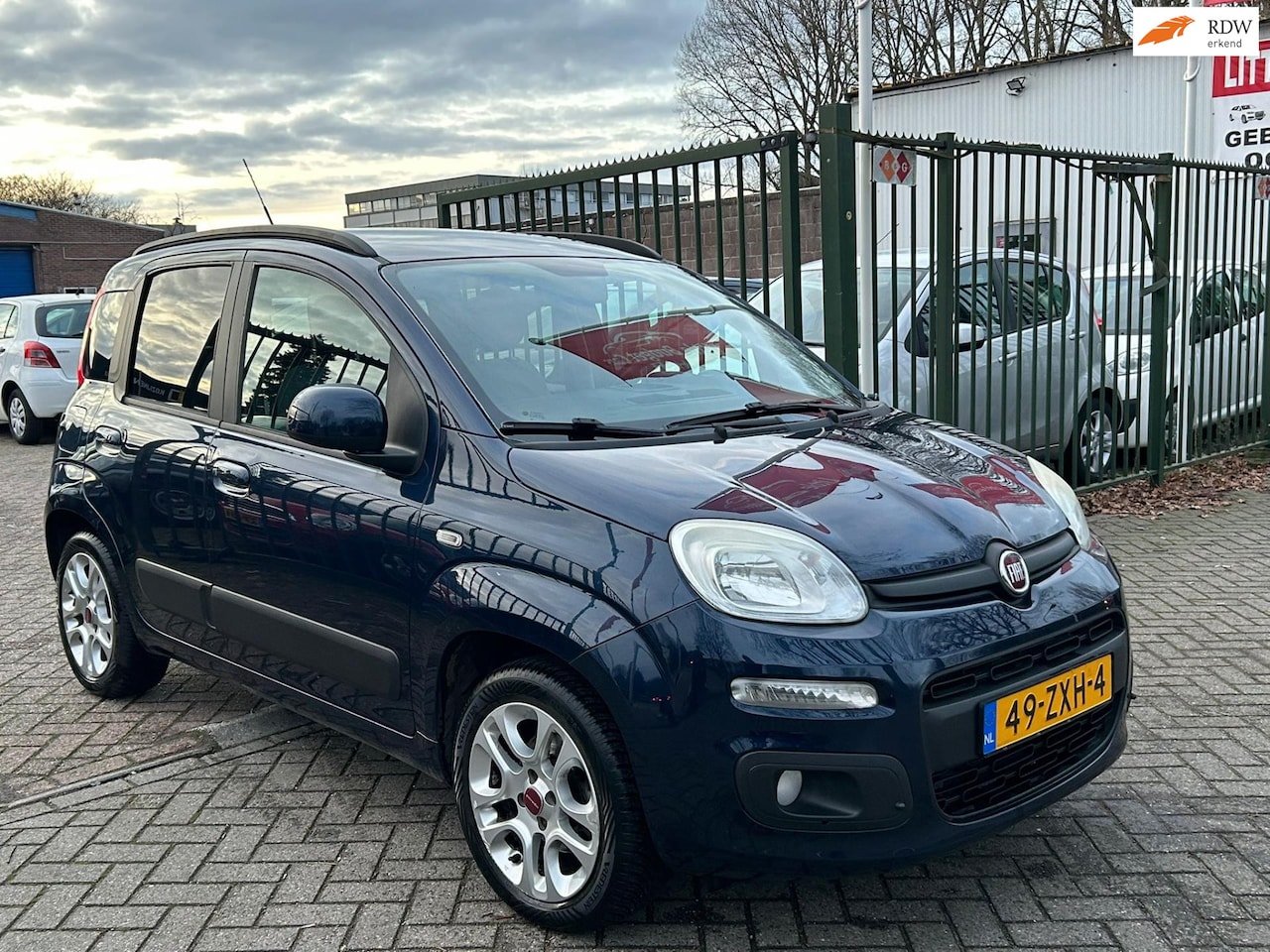 Fiat Panda - 0.9 TwinAir Sempre 1e eigenaar dealer onderhouden airco elektrische ramen cv op afs - AutoWereld.nl