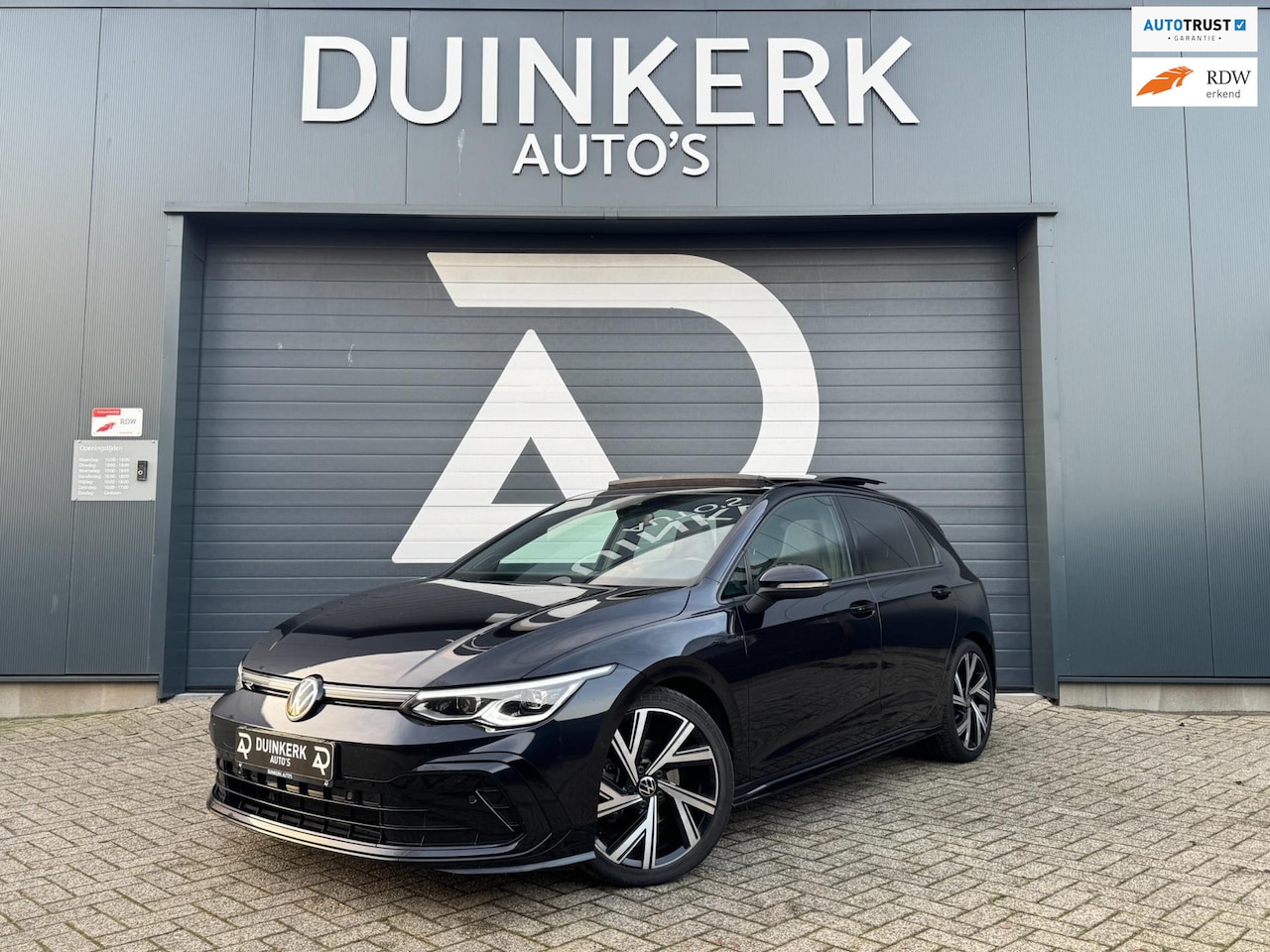 Volkswagen Golf - 2.0 TDI R-Line Business | Automaat | Pano | IQ Light | Matrix | Adaptive cruise | Camera | - AutoWereld.nl