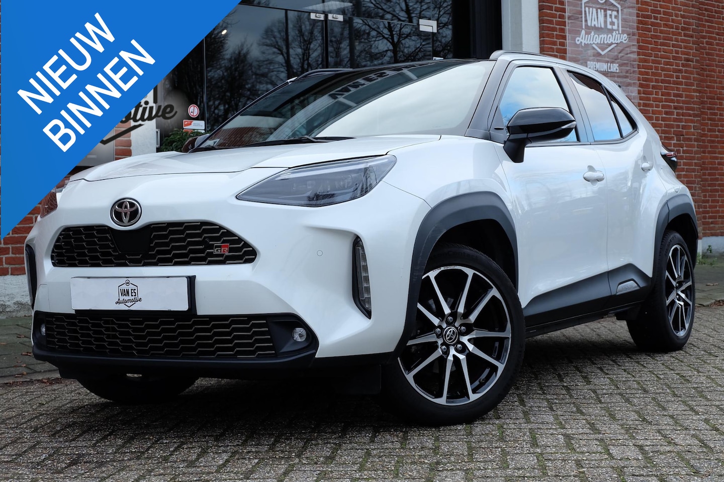 Toyota Yaris Cross - 1.5 Hybrid GR Sport / Pano / HuD / JBL / Matrix - AutoWereld.nl