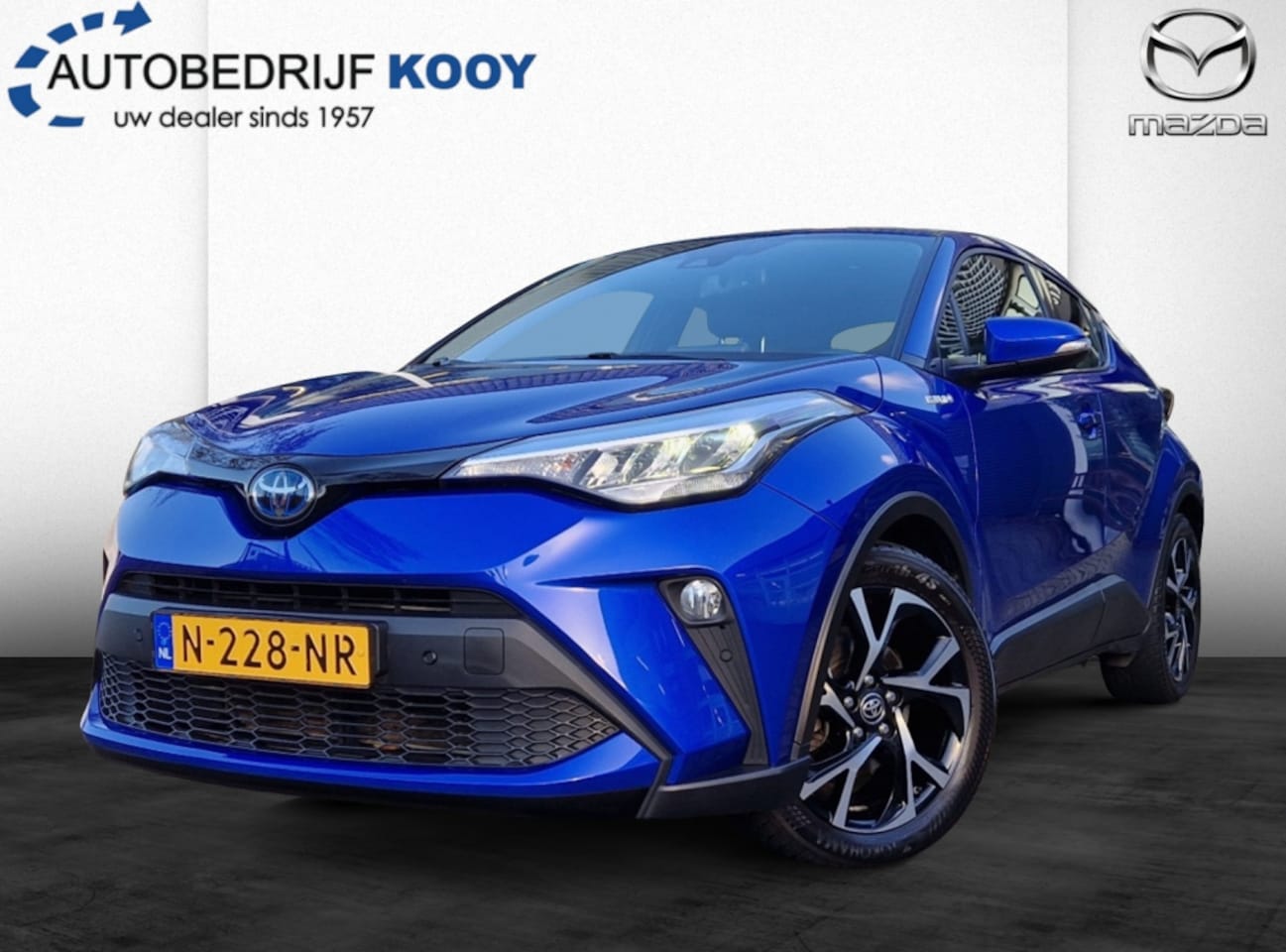 Toyota C-HR - 2.0 184PK Hybrid Dynamic / Trekhaak / 100%NL / Camera - AutoWereld.nl