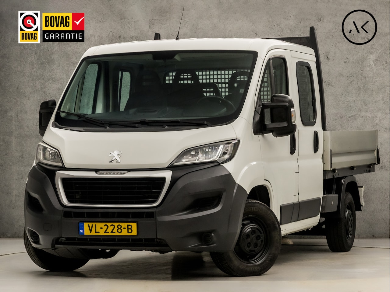 Peugeot Boxer - 333 2.2 HDI L2H2 XR 7 Persoons (DUBBELE CABINE, AIRCO, TREKHAAK, NIEUWE APK, NIEUWSTAAT) - AutoWereld.nl