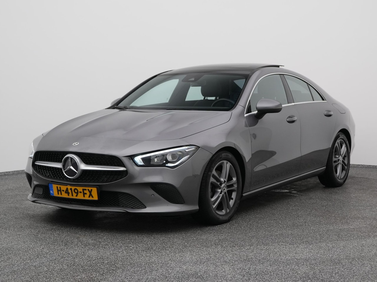 Mercedes-Benz CLA-Klasse - 180 Business Solution | PANO | CAMERA | STOELVERWARMING - AutoWereld.nl