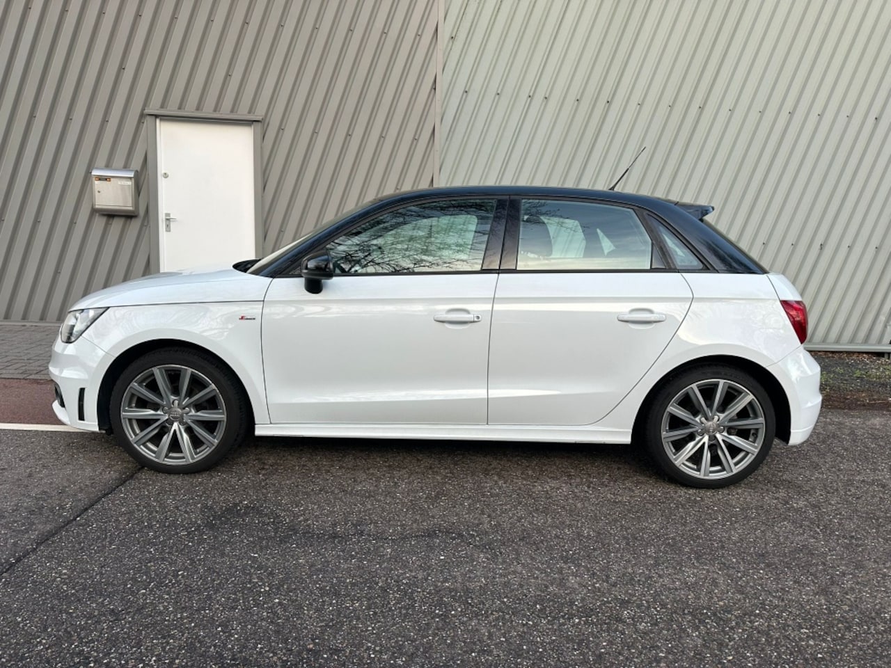 Audi A1 Sportback - 1.2 TFSI Attraction 1.2 TFSI Attraction - AutoWereld.nl