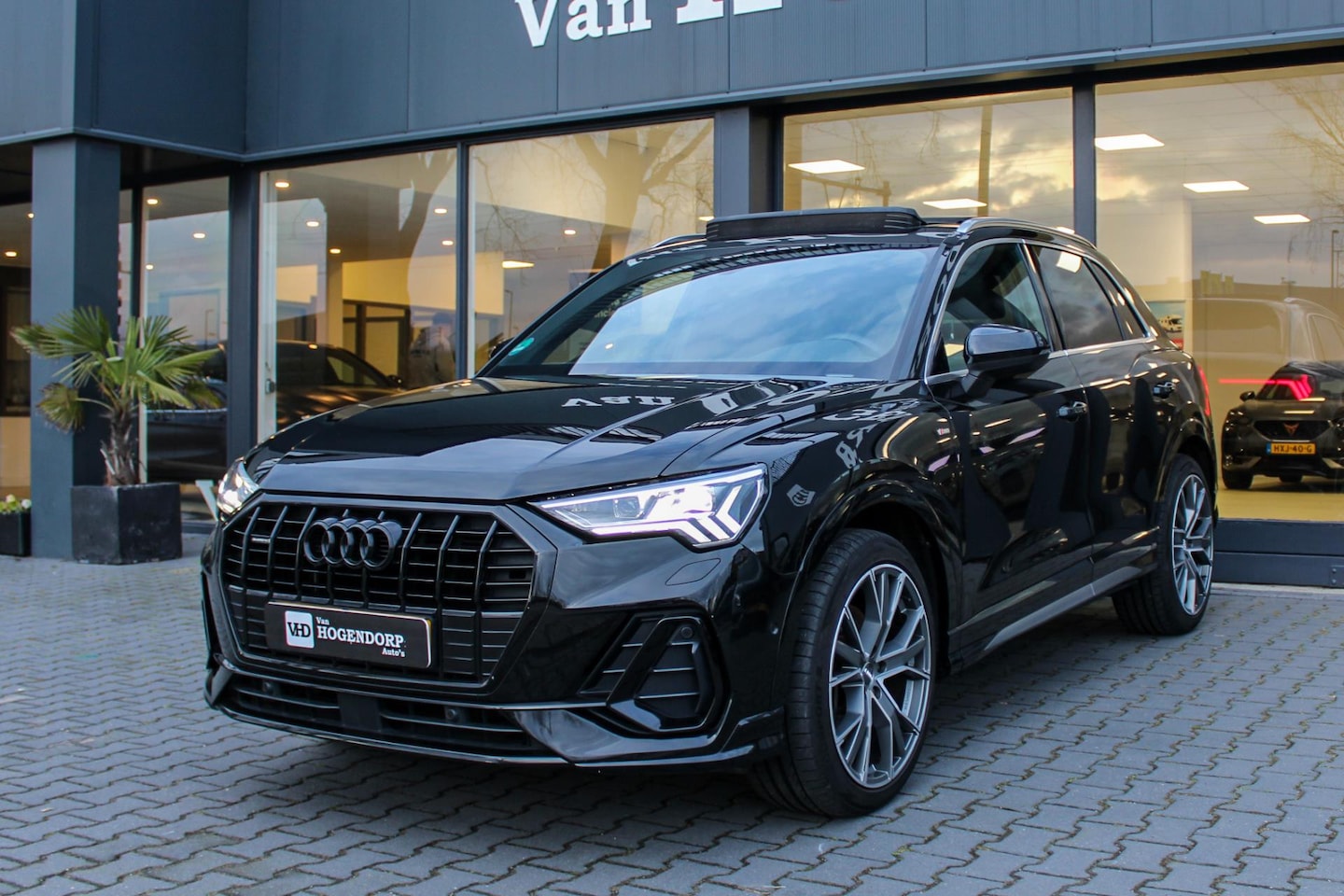 Audi Q3 - 45 TFSI quattro S Line PANO B&O NAVI SFEER CAMERA - AutoWereld.nl