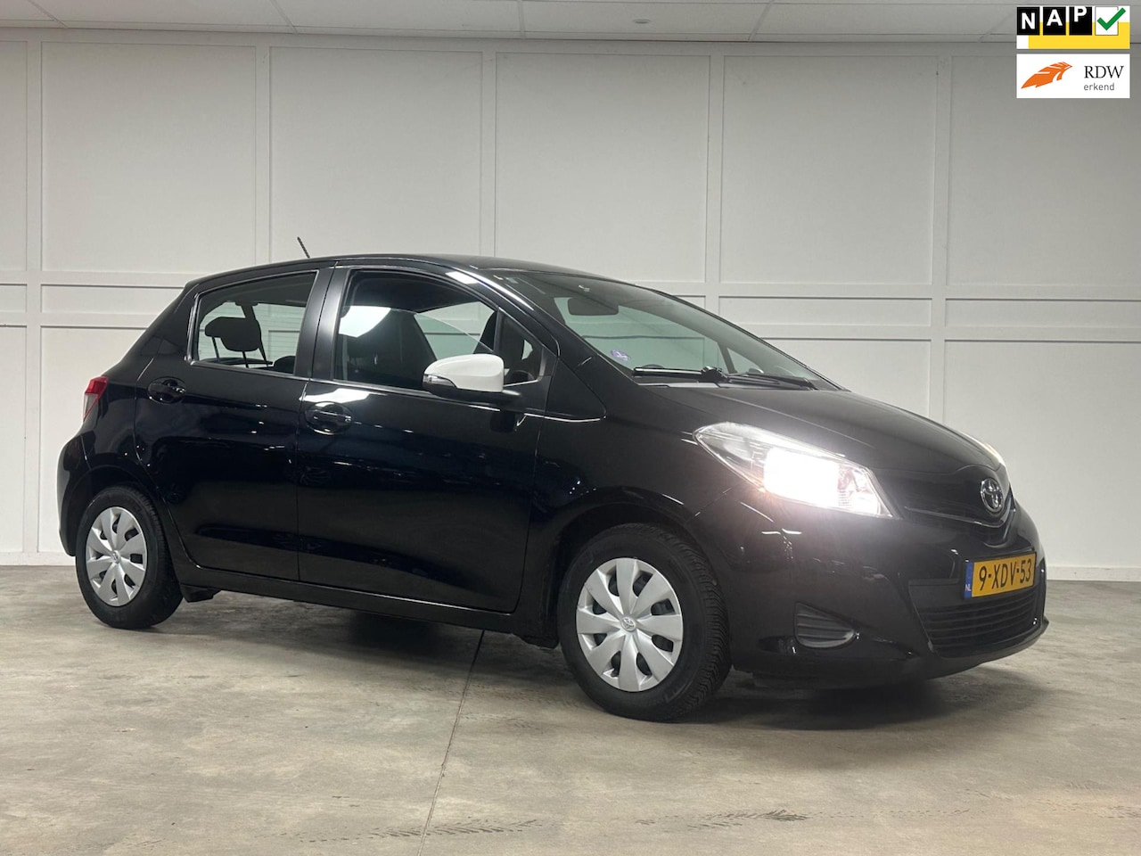 Toyota Yaris - 1.0 VVT-i Now / Apple Car Play / Trekhaak / Cruise - AutoWereld.nl