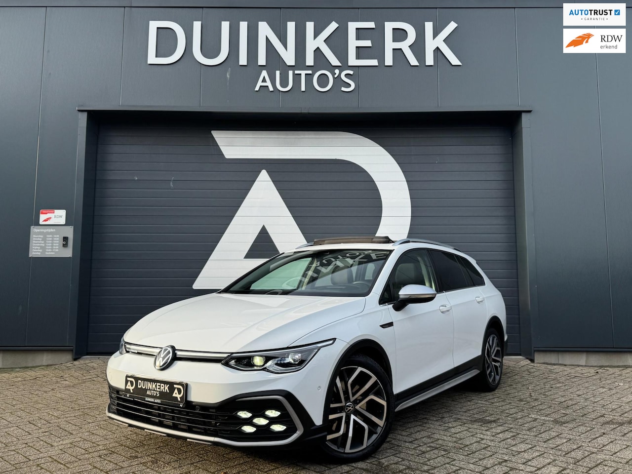 Volkswagen Golf Alltrack - Variant 2.0 TDI 4Motion | Automaat | Pano | IQ Light | Matrix | Adaptive cruise | Camera | - AutoWereld.nl