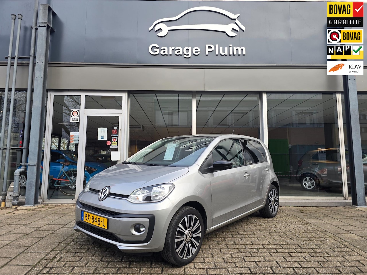 Volkswagen Up! - Volkswagen 1.0 BMT high up! ECC/CAM/VELGEN/Trekhaak/1e eig. - AutoWereld.nl