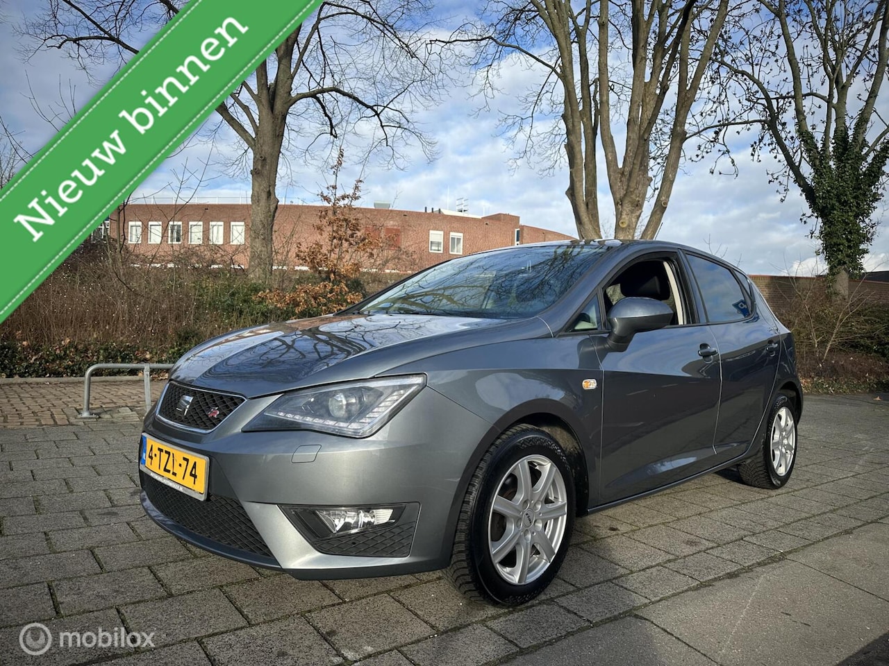 SEAT Ibiza - 1.2 TSI FR/5-Drs/Xenon/Airco/Navi/Cruise/Led - AutoWereld.nl