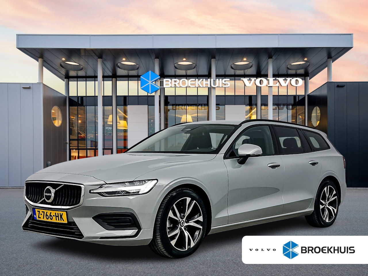 Volvo V60 - B3 Essential | 18" | Google | Carplay | Parkeercamera | Parkeersensoren V+A | LED | Climat - AutoWereld.nl