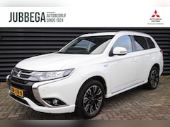 Mitsubishi Outlander - 2.0 PHEV Business Edition Dealer O.H. Trekhaak, Navi, Cruise, Standkachel