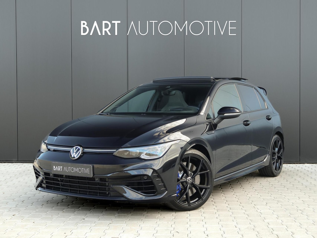 Volkswagen Golf - 2.0 TSI R 4Motion 333PK|Akra|Pano|HUD|IQ|ACC - AutoWereld.nl