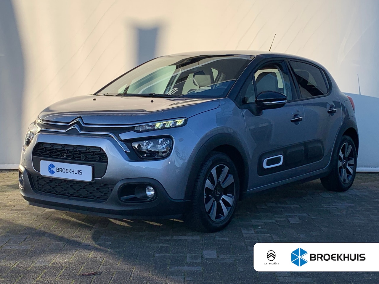 Citroën C3 - 1.2 PureTech Max Airco | Camera | Cruise Control | DAB | Keyless | LED | Navi | PDC Achter - AutoWereld.nl