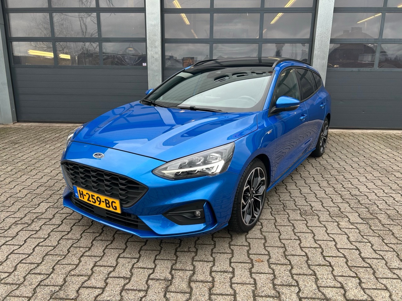 Ford Focus Wagon - 1.5 EcoBoost ST Line Business 1.5 EcoBoost 182pk ST-Line Business - AutoWereld.nl