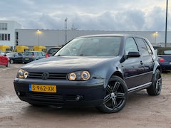 Volkswagen Golf - 2.0 Trendline/ AUTOMAAT/ VELGEN