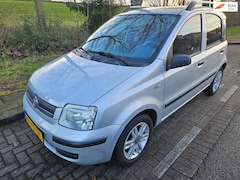 Fiat Panda - 1.2 Navigator airco , elk ramen, carplay, nap