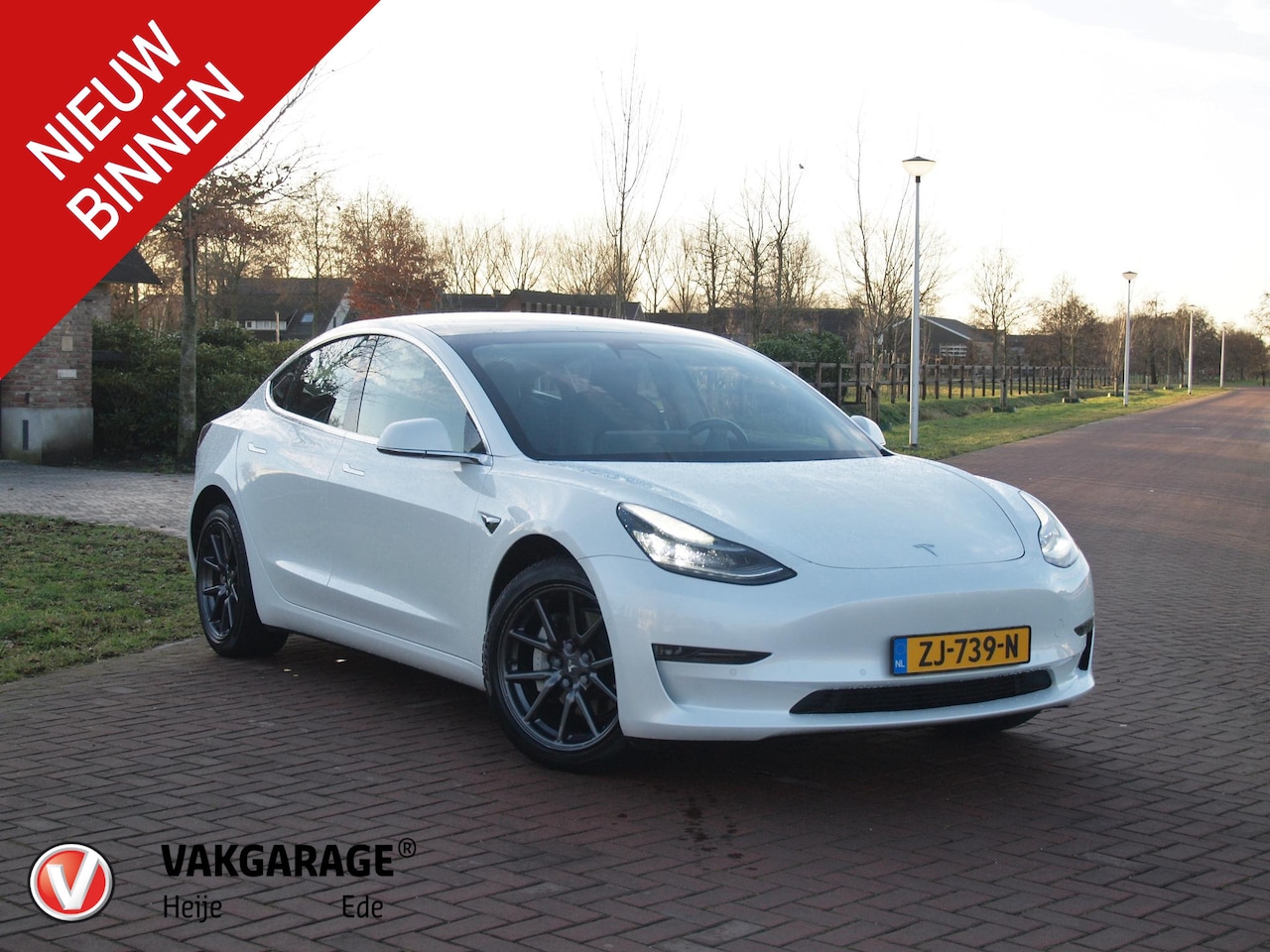 Tesla Model 3 - Long Range RWD Long Range AWD 75 kWh | Full Self-Driving | Panoramadak | Camera | Sfeerverlichting | - AutoWereld.nl