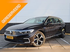 Volkswagen Passat Variant - 1.4 TSI PHEV GTE SOH 95% / Trekhaak / Head-Up /Massage