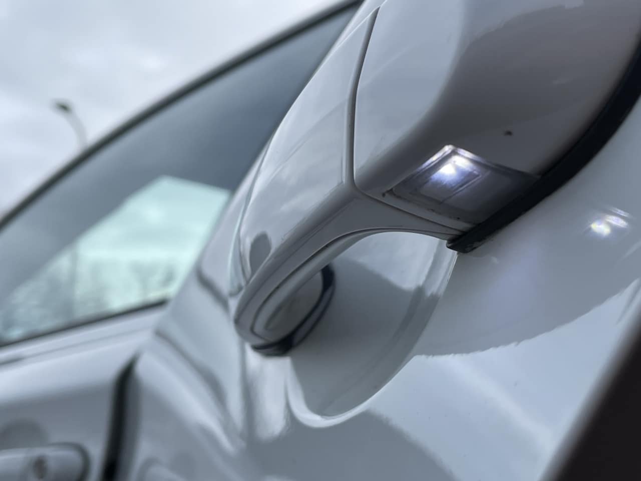 BMW 1-serie - NAVI CRUISE PDC V.A LED SPO 118i EffDyn.BnsL.UEd - AutoWereld.nl