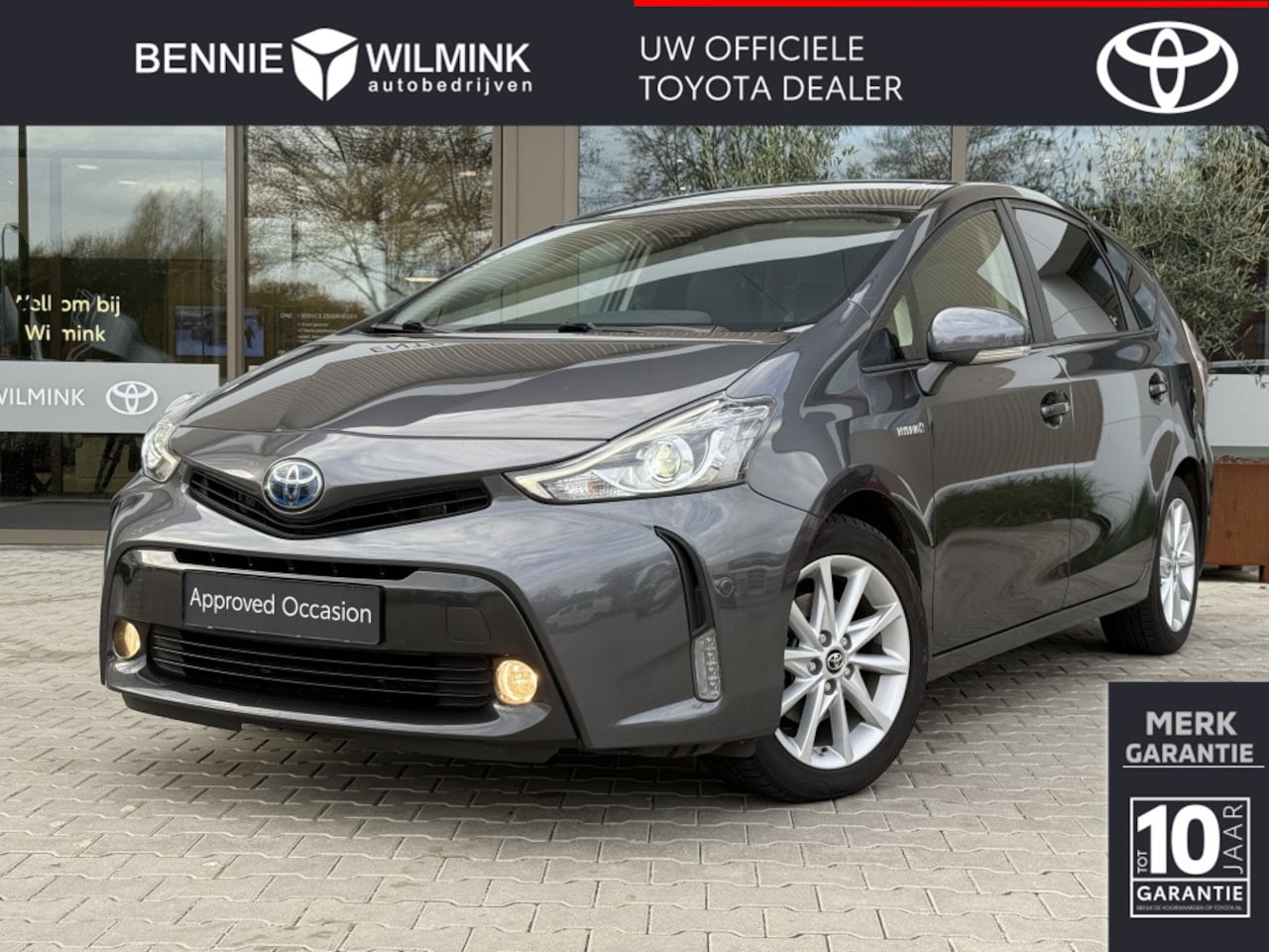 Toyota Prius - 1.8 Executive | 7-persoons | Panoramadak | Leder | keyless | Cam - AutoWereld.nl