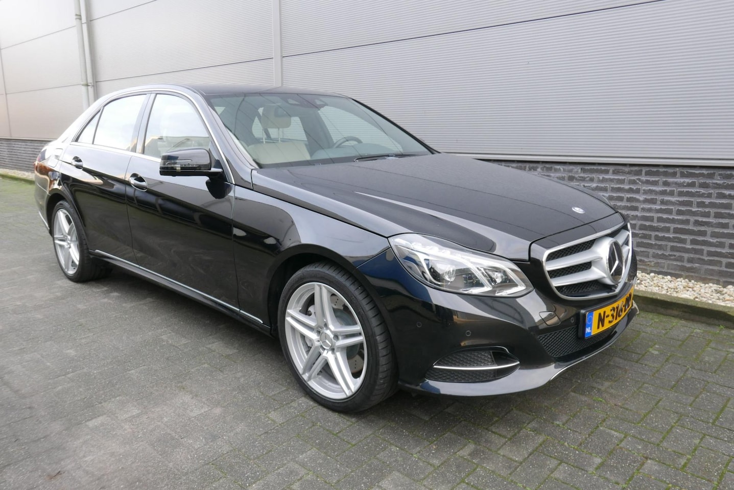 Mercedes-Benz E-klasse - 400 4MATIC Prestige Avantgarde 400 333 PK 4MATIC Prestige Avantgarde - AutoWereld.nl
