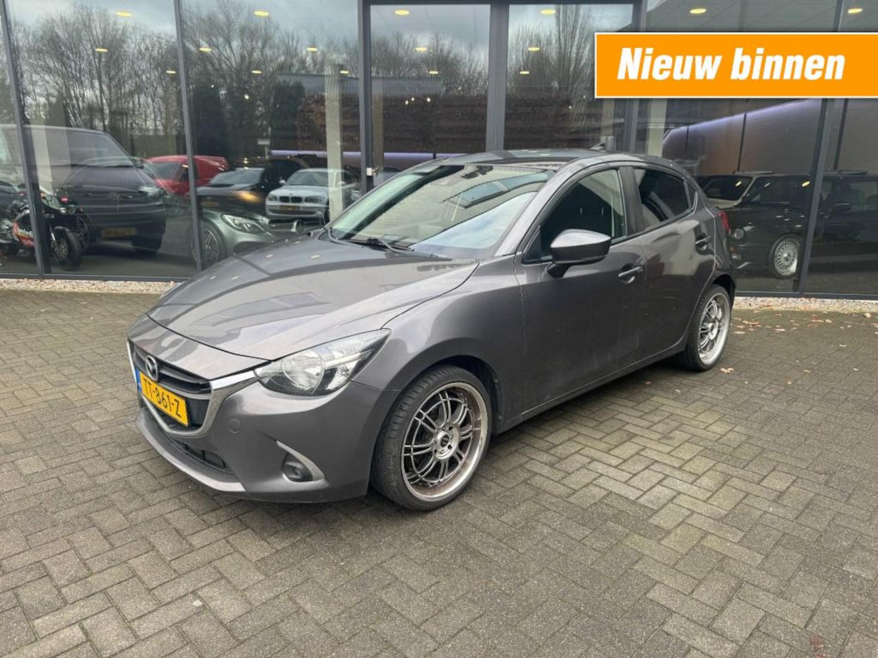 Mazda 2 - 1.5 SkyActiv-G SPORT ,Navi,Camera,Cruise,Airco,18Inch - AutoWereld.nl