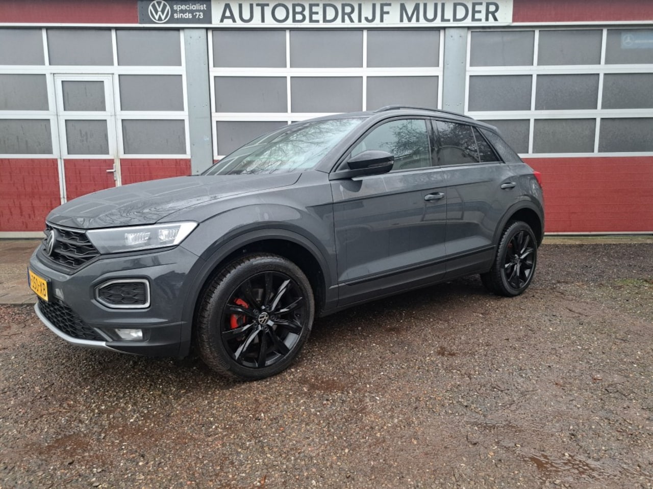 Volkswagen T-Roc - 1.5 TSI 150 Pk Sport Business Dsg-7, Camera, Ecc Black Style - AutoWereld.nl