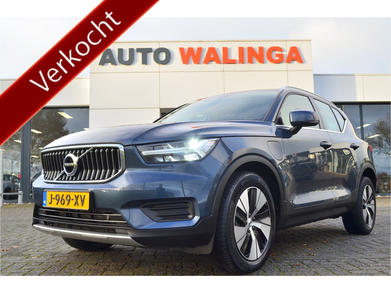 Volvo XC40 - 1.5 T4 Recharge Inscription Adap.Cruise | Standverwarming | 1800kg trekgewicht! - AutoWereld.nl