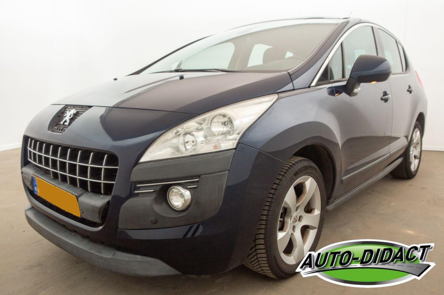 Peugeot 3008 - 1.6 VTi Clima Pano Première - AutoWereld.nl