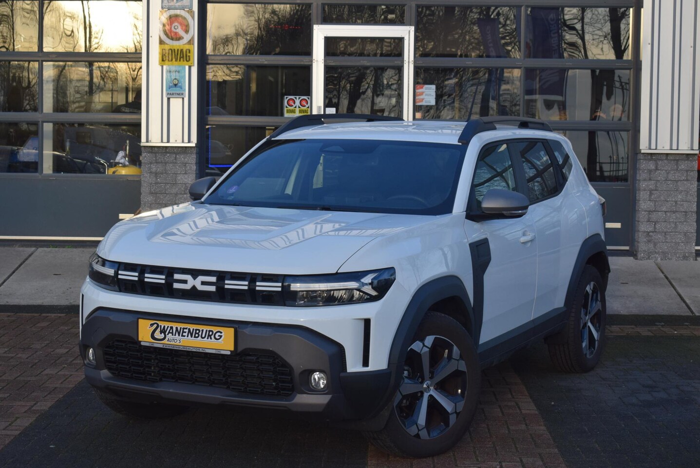 Dacia Duster - 1.2 TCe 130 mild hybrid Journey Nieuw Model Navi Camera Airco Km 6.850!! - AutoWereld.nl