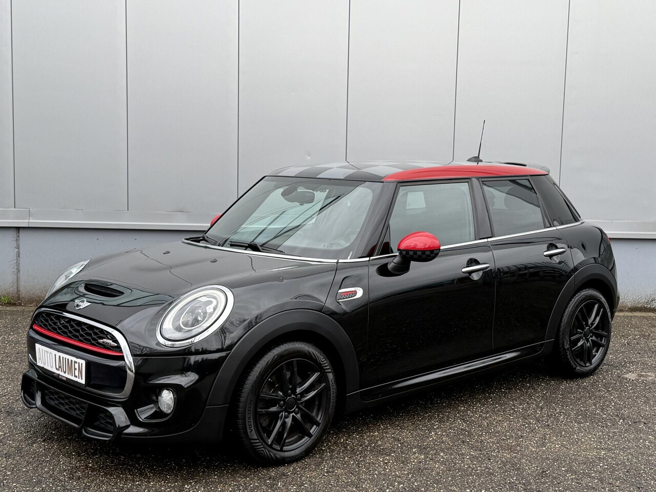 MINI Cooper S - 2.0 Chili John Cooper Works 5-Deurs Clima Leder Alcantara Sportstoelen LED PDC Navi - AutoWereld.nl