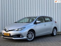 Toyota Auris - 1.8 Hybrid Dynamic|Cruise|Navi|Dealer onderhouden