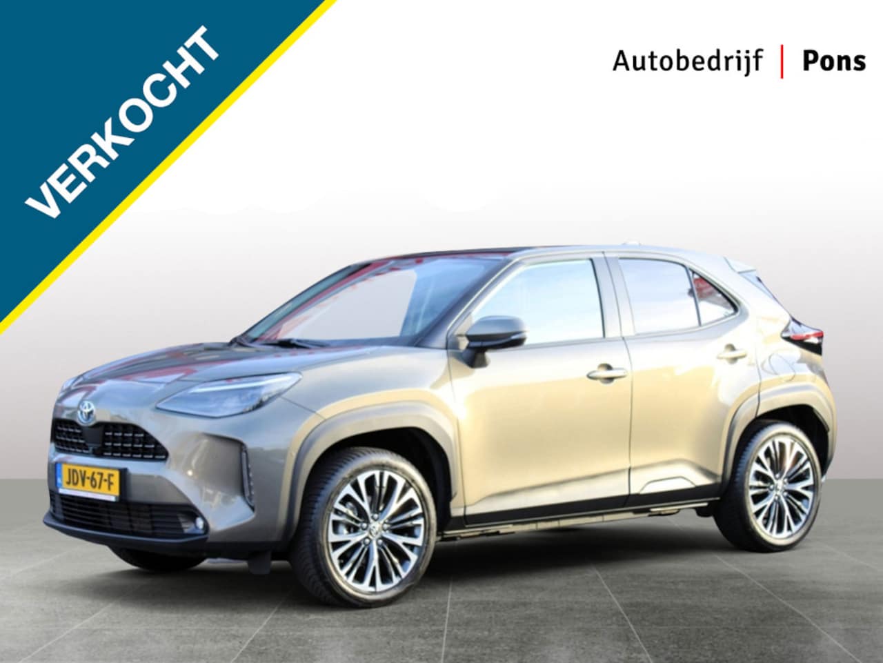 Toyota Yaris Cross - 1.5 Hybrid Advenure Bi-Tone Panoramadak - AutoWereld.nl