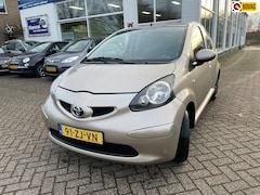 Toyota Aygo - 1.0-12V +