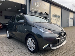 Toyota Aygo - 1.0 VVT-i x-play 2015 5D AIRCO LED APK
