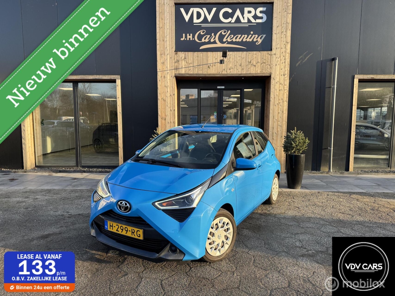 Toyota Aygo - 1.0VVT-i x-play Automaat | Airco | A-camera | LED - AutoWereld.nl