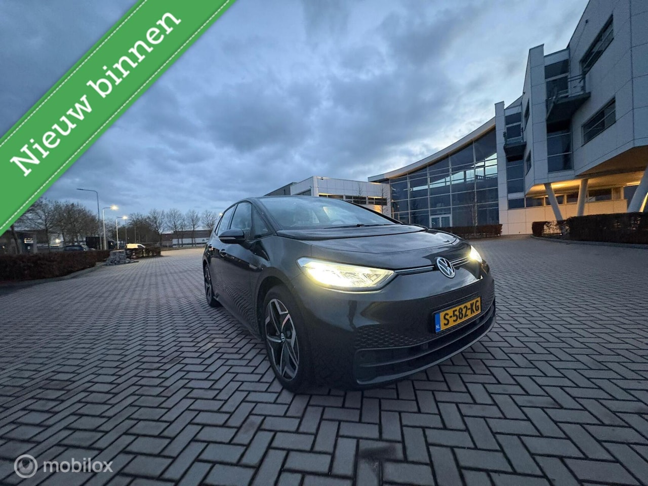 Volkswagen ID.3 - Pure 45 kWh SOH92% - AutoWereld.nl