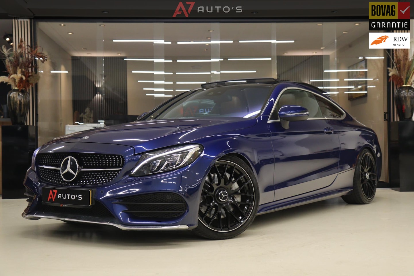 Mercedes-Benz C-klasse Coupé - 300 AMG 245PK/PANO/BURM/CAM/NAVI/STOELV/SFEERV/BOMVOL - AutoWereld.nl