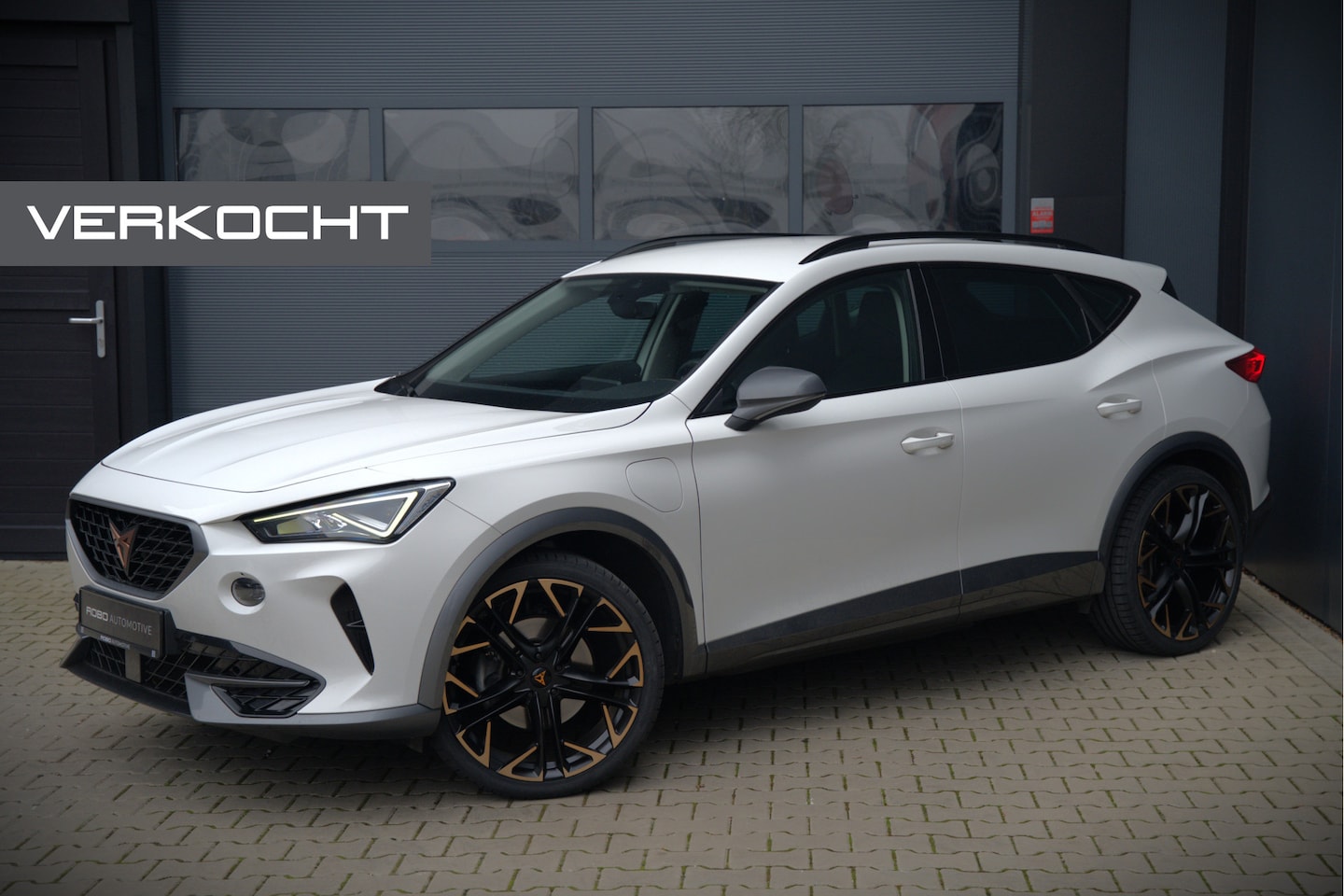 CUPRA Formentor - 1.4 e-Hybrid Business | Stuurverwarming | Keyless | Adaptive Cruise Control | Navigatie | - AutoWereld.nl