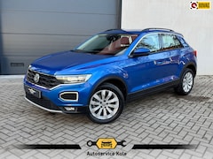 Volkswagen T-Roc - 1.0 TSI Style * Navigatie * Led * Stoelverwarming * Adaptieve Cruise Control