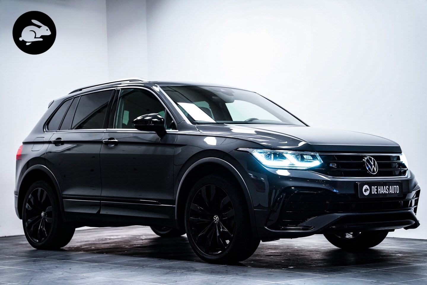 Volkswagen Tiguan - 1.4 TSI eHybrid R-Line Black style|Trekhaak|20 inch - AutoWereld.nl