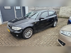 BMW 1-serie - 120d Executive motor slaat niet aan
