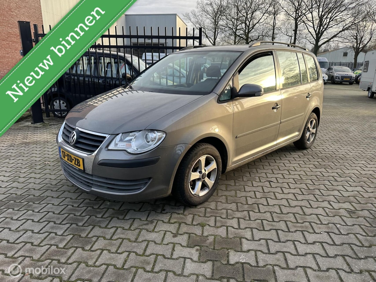 Volkswagen Touran - 1.4 TSI Highline Business 1.4 TSI Highline Business - AutoWereld.nl