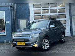 Mitsubishi Outlander - 2.0 PHEV Instyle | Clima | Camera | Schuifdak | N.A.P