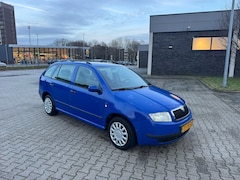 Skoda Fabia Combi - 1.4-16V Comfort. AUTOMAAT