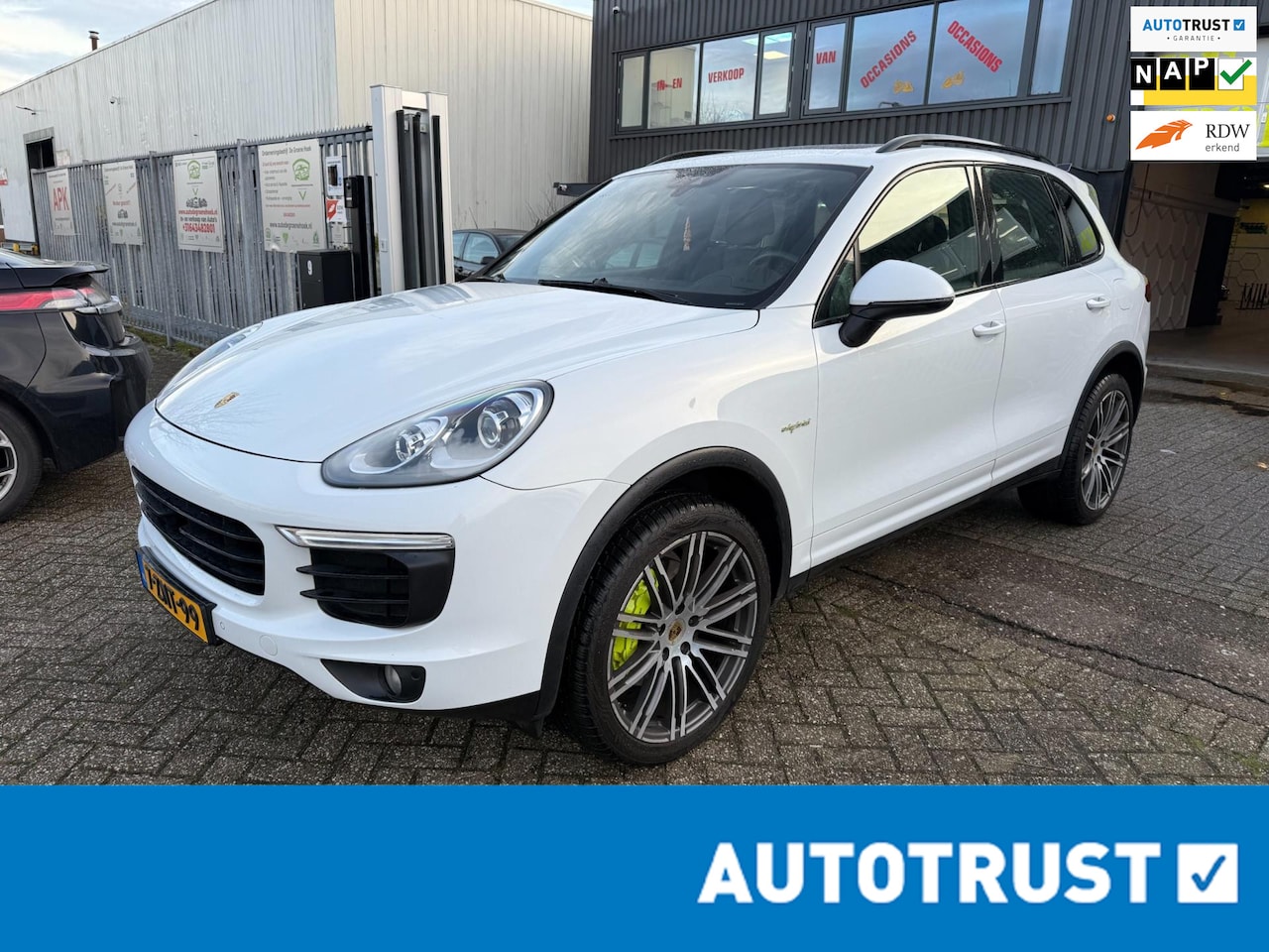 Porsche Cayenne - 3.0 S E-Hybrid l Automaat - AutoWereld.nl