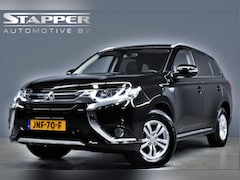 Mitsubishi Outlander - 2.0 PHEV 203pk Business Edition Dealer OH 360Cameras/Trekhaak/Leer/Alcantara/Keyless/Led/N